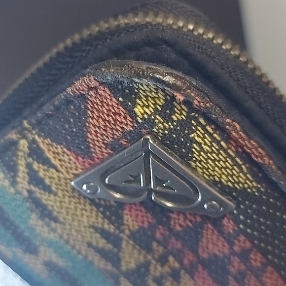 Roxy Aztec Wrislet Wallet - Picture 4 of 8